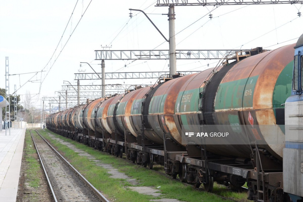 Rəsmi İrəvan Azərbaycandan Ermənistana neft məhsullarının növbəti partiyasının göndəriləcəyini təsdiqləyib