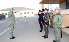 HHQ komandanı və Hərbi prokuror hərbi hissələrdə olublar  - FOTO