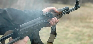 Tehranda bir neçə polis əməkdaşını “Kalaşnikov” avtomatı ilə qətlə yetiriblər