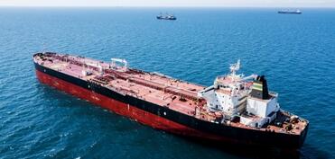 ABŞ sanksiyalı neft tankerini ələ keçirməyə cəhd edir