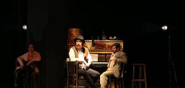 “Neft bumu hamıya gülümsəyir” tamaşasının məşqləri yekunlaşır