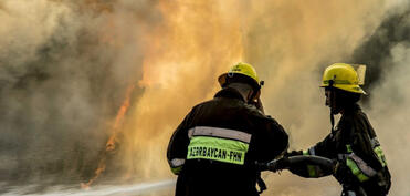 Qazaxda fərdi yaşayış evinə bitişik köməkçi tikilidə yanğın olub
