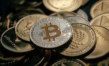 Kriptobirjada son durum: Bitcoin ucuzlaşmaqda davam edib