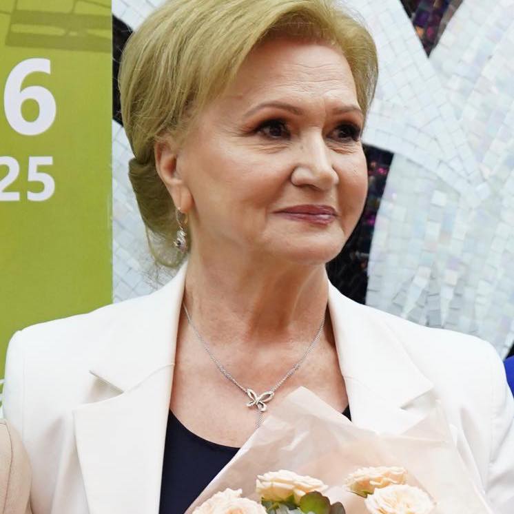 Ay simalı, ay üzlü- Mahcamal...