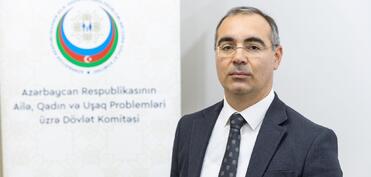 “Gənclər evliliyə “toy günü” və “bal ayı” prizmasından baxmamalıdırlar”