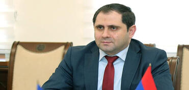 Ermənistan müdafiə naziri Bakı ilə silahlanma yarışına girmək niyyətində olmadıqlarını bildirib