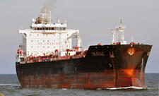 ABŞ Venesuela neftini daşıyan onlarla neft tankerini müsadirə etmək istəyir