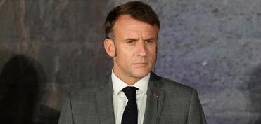 Makron: Fransa Qrenlandiyaya quru, hava və dəniz qüvvələri göndərəcək