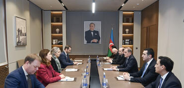 Ceyhun Bayramov Aİ rəsmisi ilə Ermənistanla normallaşma prosesini müzakirə edib