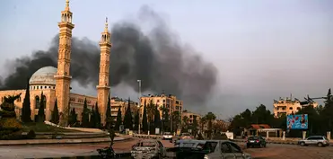 Suriya qoşunları kürd mövqelərinə artilleriya atəşi açıb