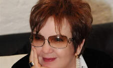 Nadejda İsmayılova “Şöhrət” ordeni ilə təltif edilib