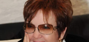 Nadejda İsmayılova “Şöhrət” ordeni ilə təltif edilib