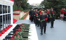 SOMDA-nın şəxsi heyəti 20 Yanvar faciəsinin qurbanlarını yad edib