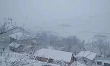 Güclü qar səbəbindən Cəlilabad-Yardımlı yolu bağlanıb