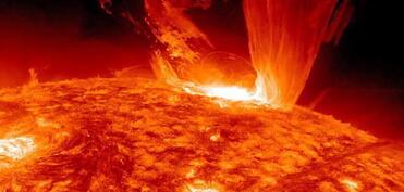 Günəş partlayışı kosmik aparatlarda radiasiyanı 50 dəfə artırıb