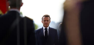 Makron Qrenlandiya ilə bağlı Müdafiə Şurasının iclasını keçirəcək