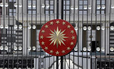 Türkiyə PA: Bayrağımıza edilən hücumla bağlı hüquqi və inzibati tədbirlər görüləcək