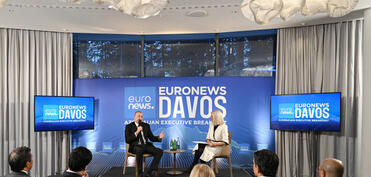 Prezident İlham Əliyev Davosda “Euronews”a müsahibə verib - FOTO - YENİLƏNİB