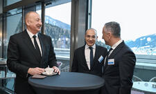 Prezident İlham Əliyev Davosda “Azərbaycan rəhbərliyi ilə səhər yeməyi” adlı tədbirdə iştirak edib