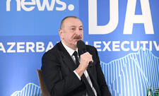 Prezident İlham Əliyev Davosda “Azərbaycan rəhbərliyi ilə səhər yeməyi” adlı tədbirdə iştirak edib