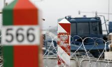 Polşa Belarus sərhədində sığınacaq qadağasını uzadıb