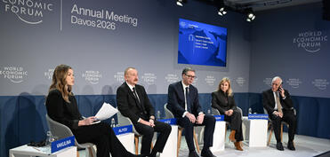 Prezident İlham Əliyev Davosda “Avrasiyanın iqtisadi özünəməxsusluğunun müəyyənləşdirilməsi” mövzusunda panel iclasında iştirak edib - YENİLƏNİB 