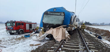 Polşanın cənubunda sərnişin qatarı relsdən çıxıb