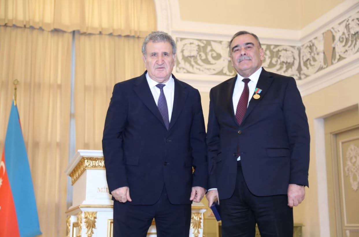 İbrahim Cəfərov "AMEA-nın döş nişanı” ilə təltif olunub