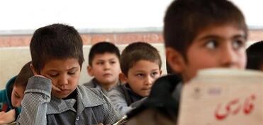 Tehranda məktəblər distant təhsilə keçir