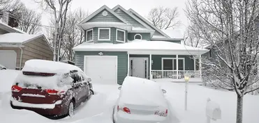 ABŞ-da qar fırtınası 200 milyon sakinə təsir edib