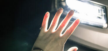 Saatlıda maşın piyadanı vurub