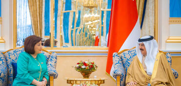 Sahibə Qafarova Bəhreyn Kralı ilə görüşüb