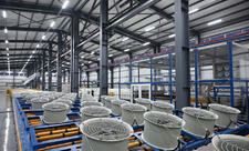 Prezident Sumqayıtda güzgü vərəqələrin istehsalı zavodunun açılışında iştirak edib