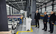 Prezident Sumqayıtda güzgü vərəqələrin istehsalı zavodunun açılışında iştirak edib