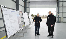 Prezident Sumqayıtda güzgü vərəqələrin istehsalı zavodunun açılışında iştirak edib