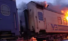 Rusiya Xarkovda sərnişin qatarına dronlarla hücum edib, yaralananlar var