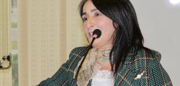 Gülnarə- nar çiçəyi və ya qırmızıyanaq qız...