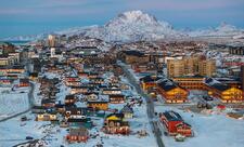 Qrenlandiyada ABŞ bayrağını qaldırmaq cəhdinin qarşısı alınıb