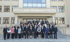 Emin Əmrullayev Mərkəzi Aran regionu üzrə gənc müəllimlərlə görüşüb