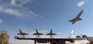 İran ordusu 1000 pilotsuz uçuş aparatı alıb