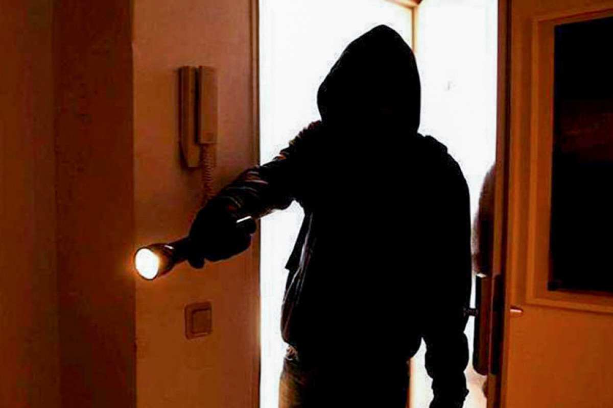 Bakıda evlərdən 12 min manatlıq əşyalar oğurlayan şəxs saxlanılıb