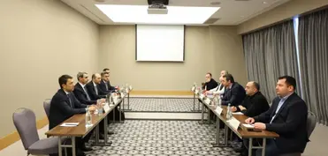 ADY sədri gürcüstanlı həmkarı ilə görüşüb