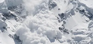 Həmədanda qar uçqunu- Dağçılar həlak olub