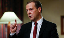 Medvedev: Trampın dövründə ABŞ-Rusiya əlaqələri daha məhsuldar olub