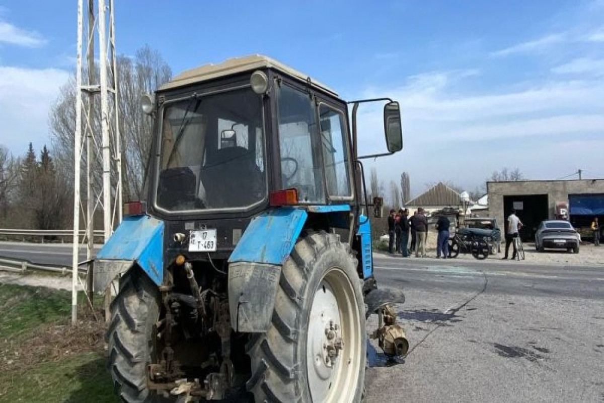 Sabirabadda baş verən qəzada sürücü ağır yaralanıb