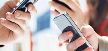 Ölkəyə gətirilən mobil telefonlar üçün gömrük rüsumunun necə hesablanacağı açıqlanıb