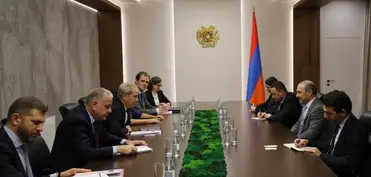 Qriqoryan Aİ rəsmisinə regional infrastrukturun inkişafı üzrə layihələri təqdim edib