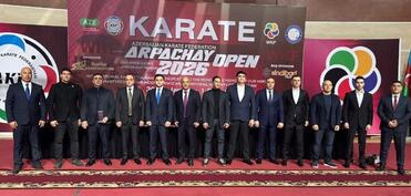 “Combat”Peşəkar Döyüş Liqasının prezidenti Ruslan Məmmədov  "III dan fəxri qara kəmər"lə təltif olundu!