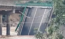 Çində körpünün uçması nəticəsində ölənlərin sayı 5-ə çatıb