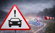 Yol polisi hava şəraiti ilə bağlı sürücülərə müraciət edib